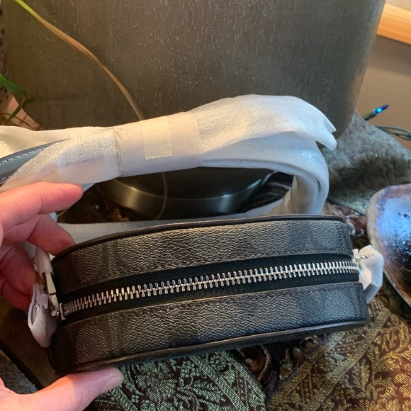 Authentic COACH Signature Coated canvas /smooth leather zip top crossbody - Picture 7 of 9